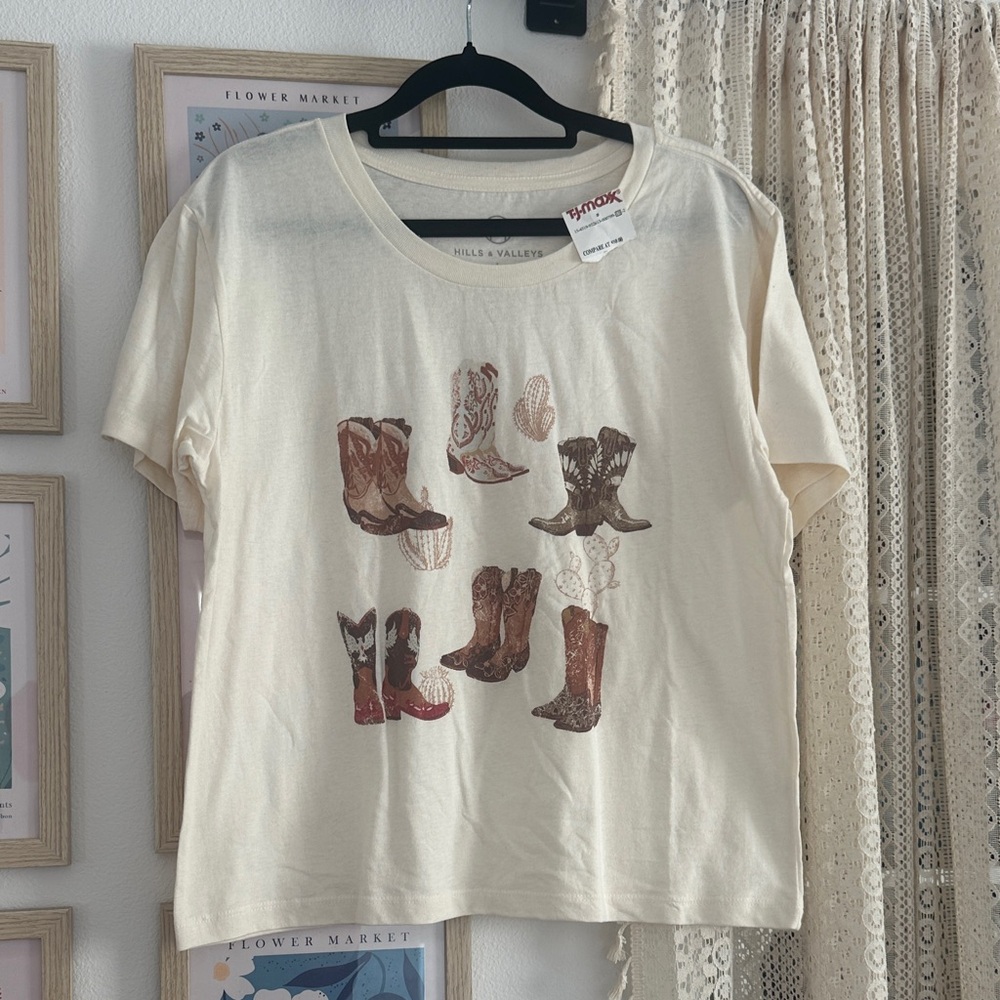 T.J.Maxx Cream Tee with Boot Print